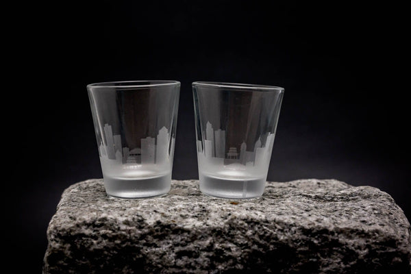 Des Moines, Iowa Skyline Shot Glasses - Set of 4 - Etched 2 oz. Shot Glasses