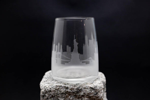 New York City, New York Skyline Piatta Wine Glass Barware