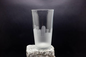 Winston Salem, North Carolina Skyline Pint Glass Barware