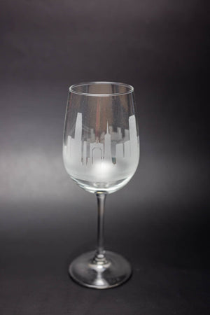 San Francisco Skyline Wine Glass Barware - Urban and Etched