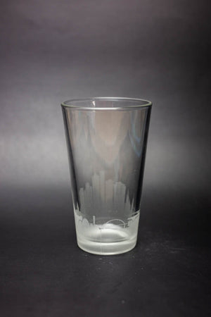 Belo Horizonte Skyline Pint Glass - Skyline Beer Glass - Etched Gift - Panoramic City Design - Urban and Etched